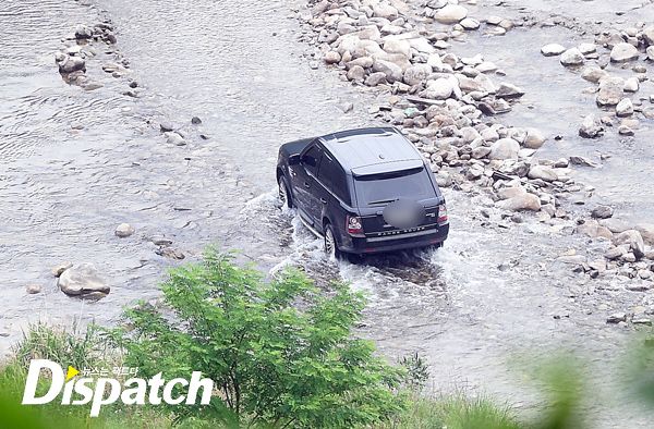 งานวิวาห์กลางป่าเขา “วอนบิน-อีนายอง” สละโสดในพิธีสุดเรียบง่าย