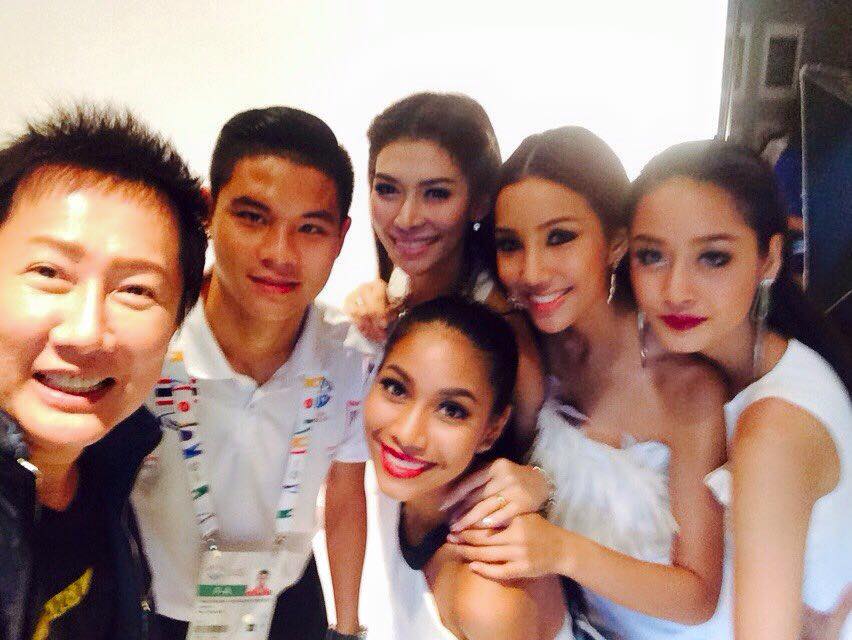 ทีมมิสแกรนด์ไทยแลนด์ 2015 เข้าเทรนด์กับอินเนสที่สิงคโปร
