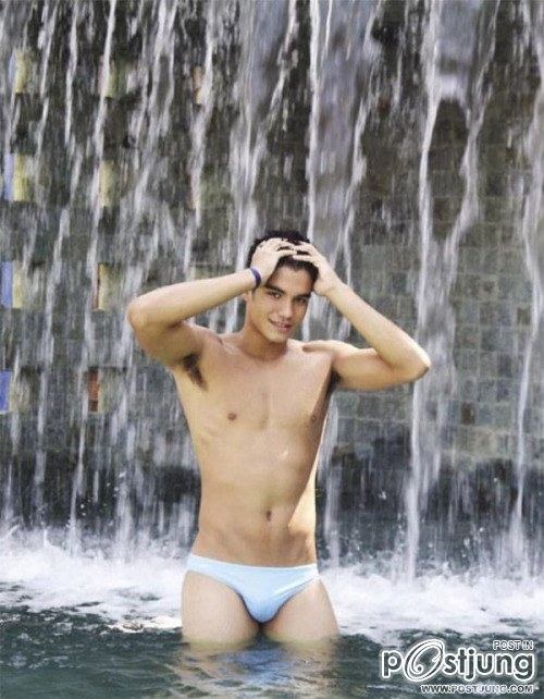 บ้า/ผช.ตามนั้นเลยตงๆ