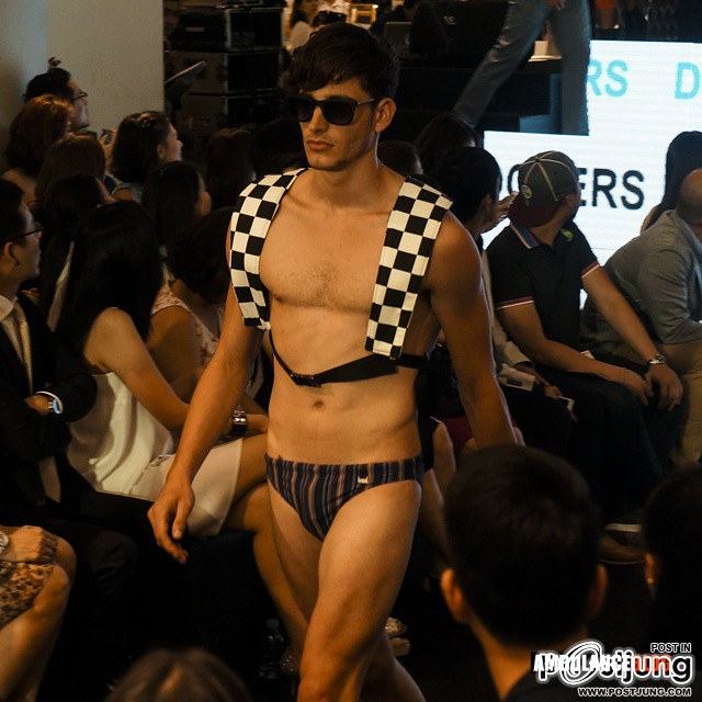 ตุงๆฟินๆ Zen Summer Craze 2015 Fashion Show