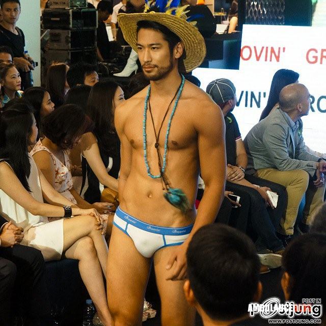 ตุงๆฟินๆ Zen Summer Craze 2015 Fashion Show