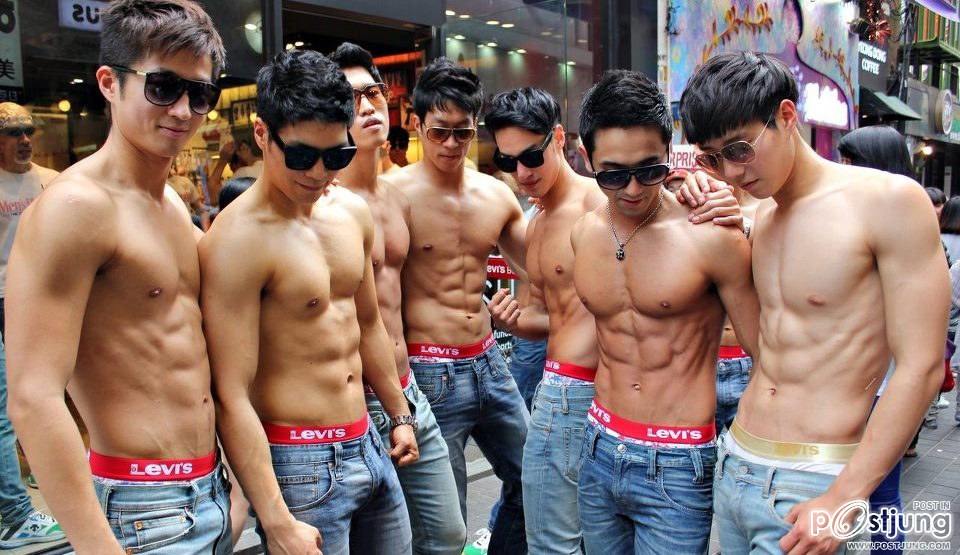 หีบมากมายหลายหีบยกหีบหนี