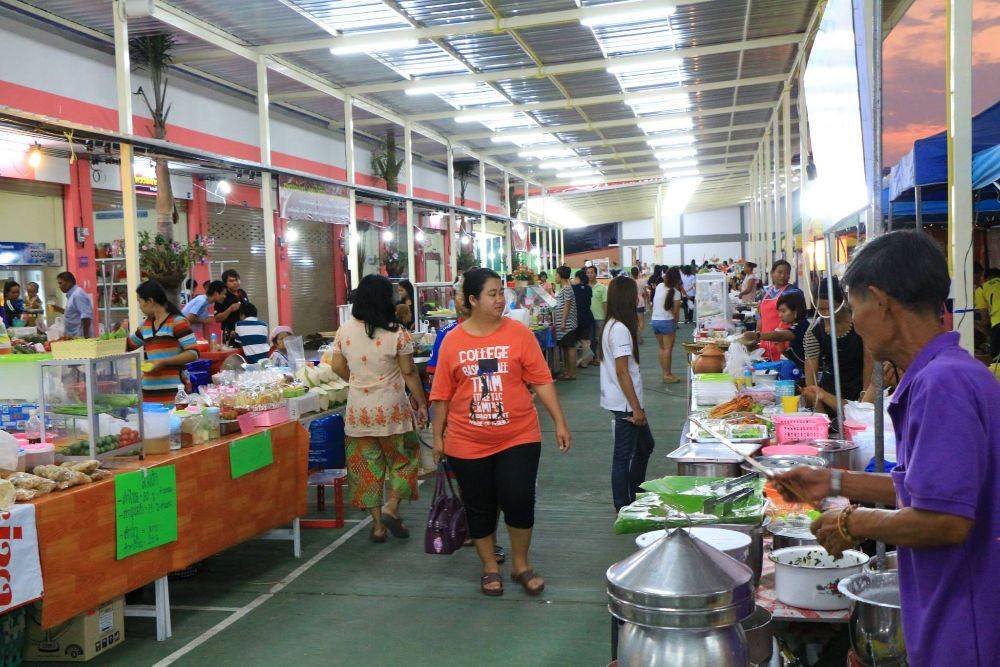 เปิดบริการแล้วตลาดนัดรถไฟบุรีรัมย์