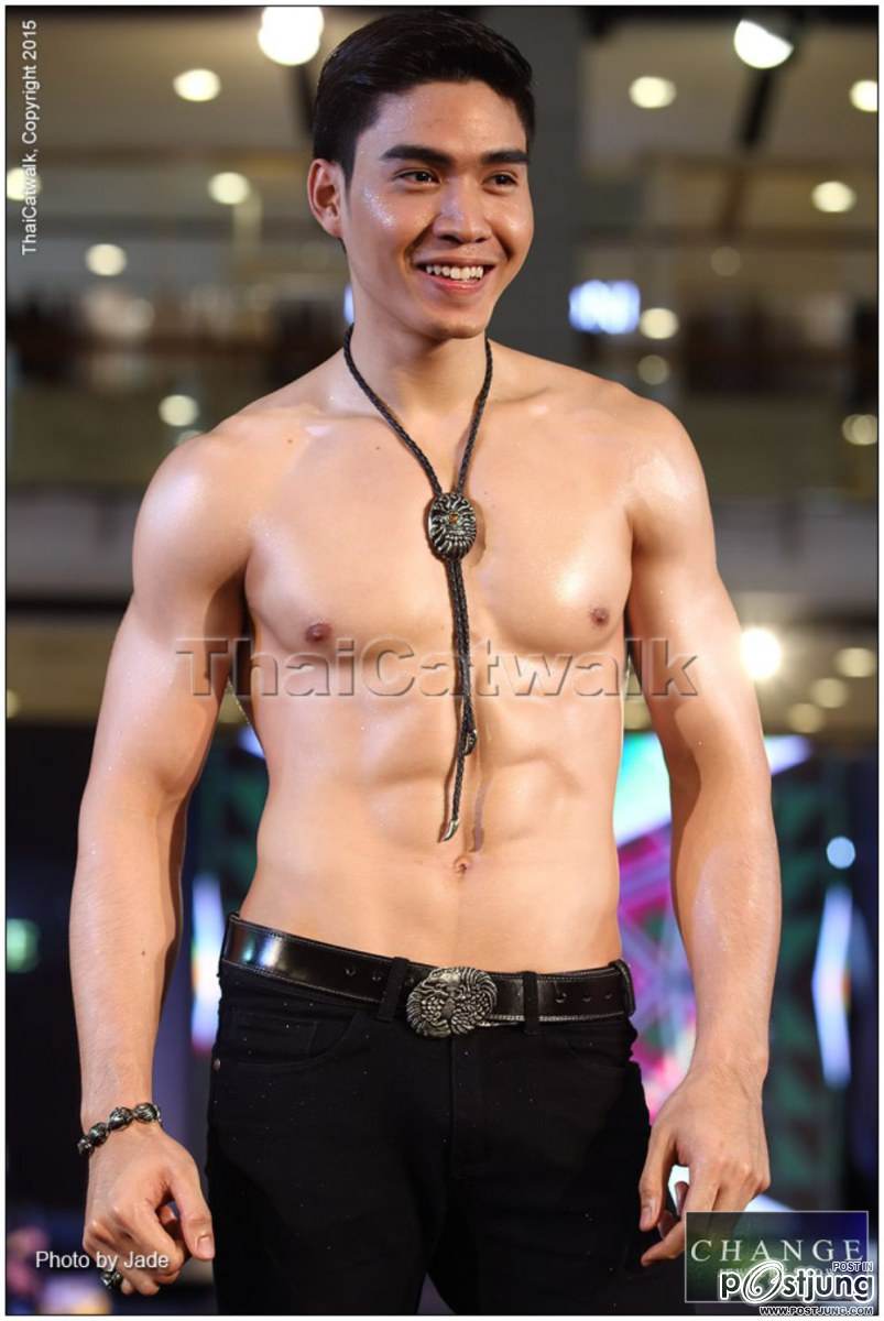 หนุ่มๆหุ่นแซ่บ งาน RMUTR, Change Jewelry Show