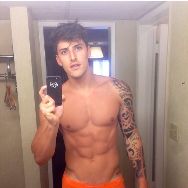 Muscle men From IG 196