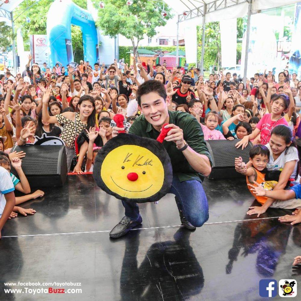 กันต์กันตถาวรที่โตโยต้าบัสส์ สาขาเสรีไทย