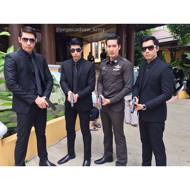 พี่เดี่ยวช๊อบชอบ"