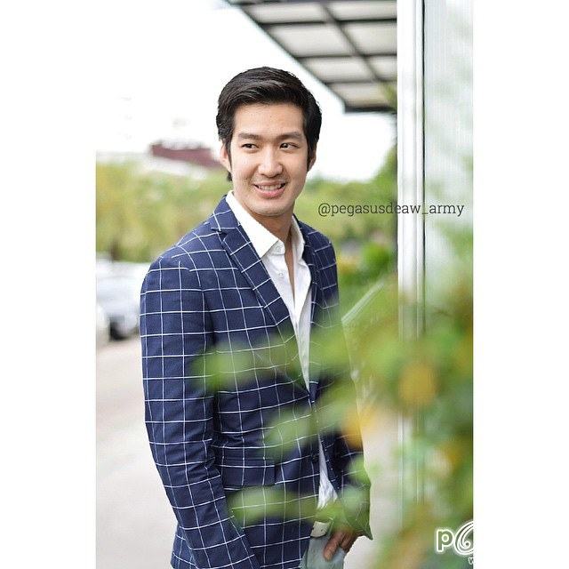 พี่เดี่ยวช๊อบชอบ"