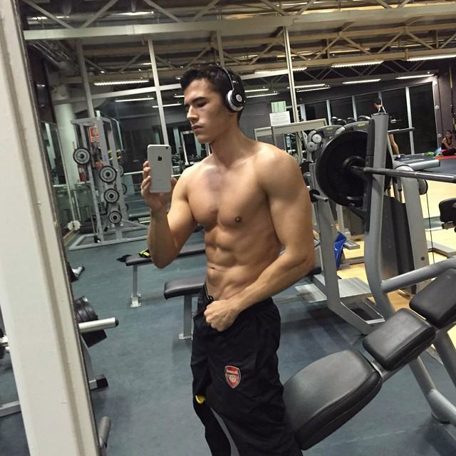 Muscle men From IG 241