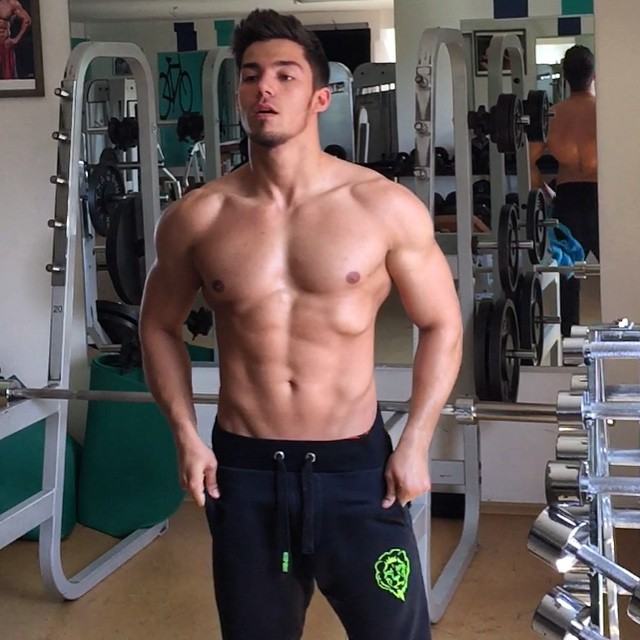 Muscle men From IG 251