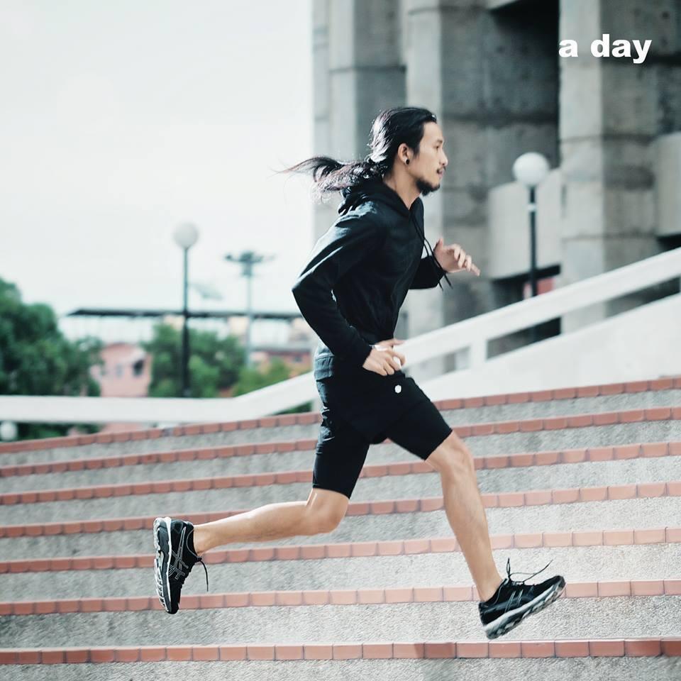 ตูน บอดี้แสลม เส้นทางนักดนตรีมาราธอน [รูป]