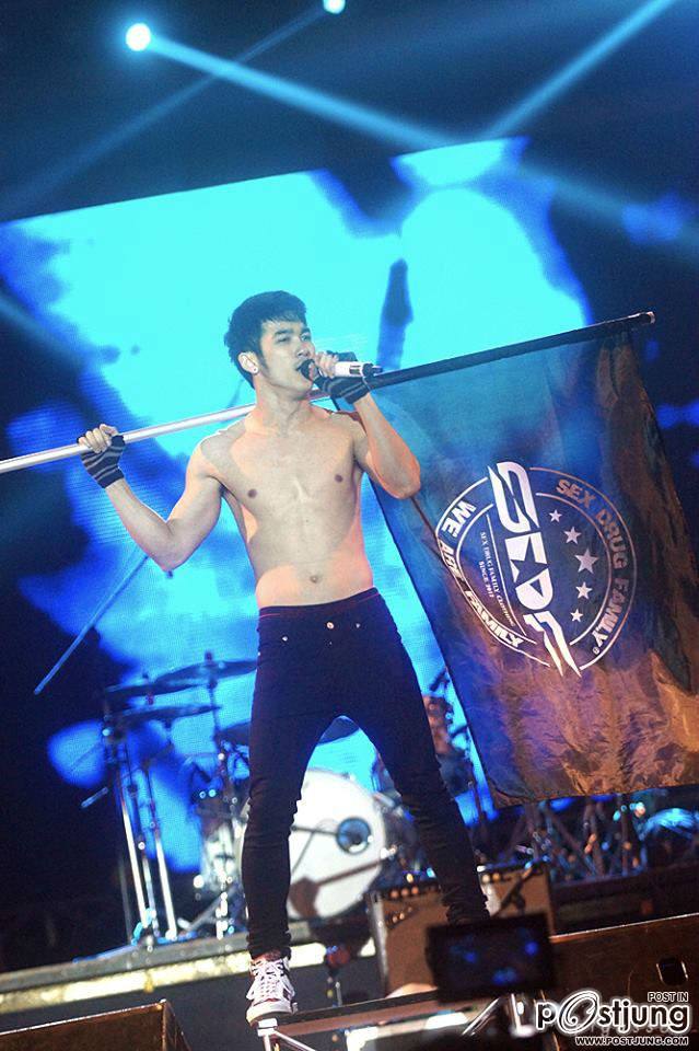 "แชมป์" นิตินันท์ และเพื่อน S.D.F