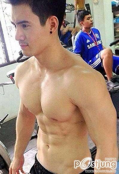 บ้ามากกกกับผช.ถอดเสื้อ