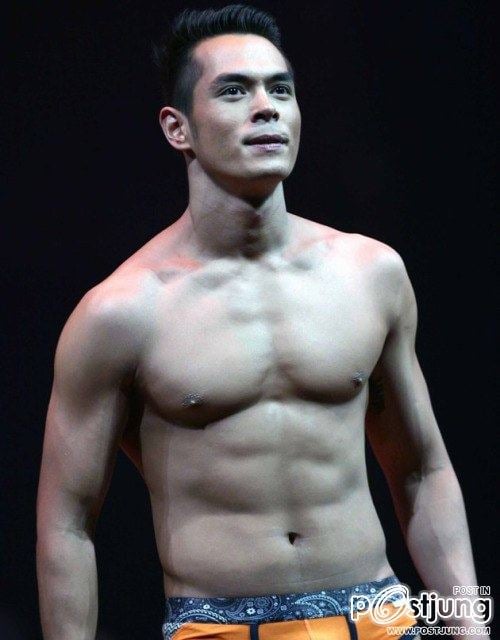 หนุ่มปินส์ฟินๆ Jake Cuenca