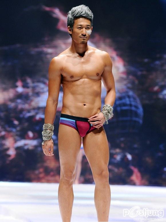 Bench Body AW12 Male Underwear Catwalk