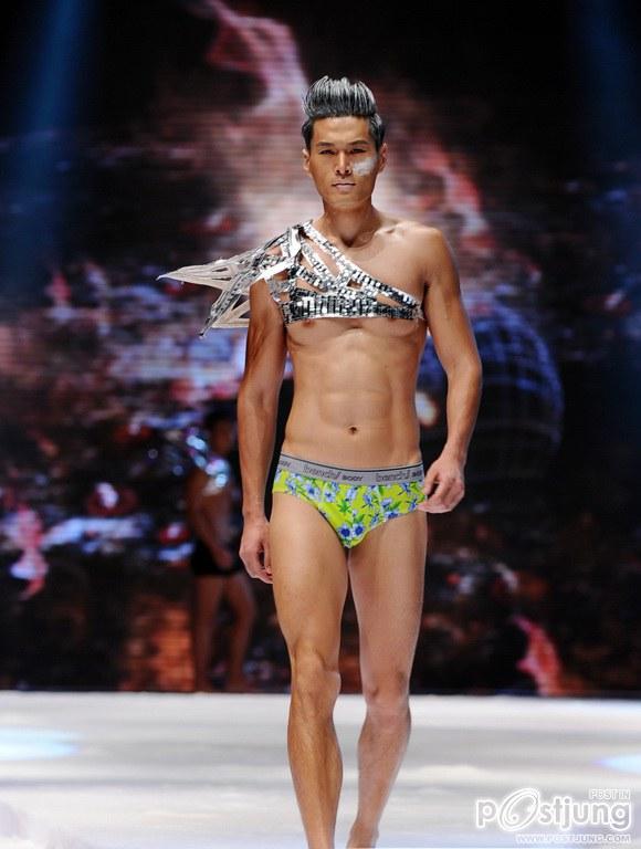 Bench Body AW12 Male Underwear Catwalk