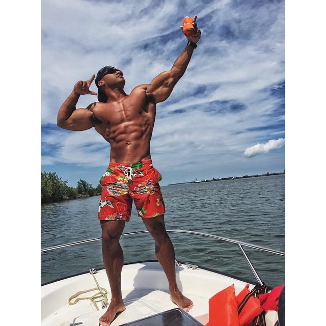 Muscle men From IG 294