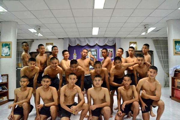 อาหารเที่ยงค่าาาา