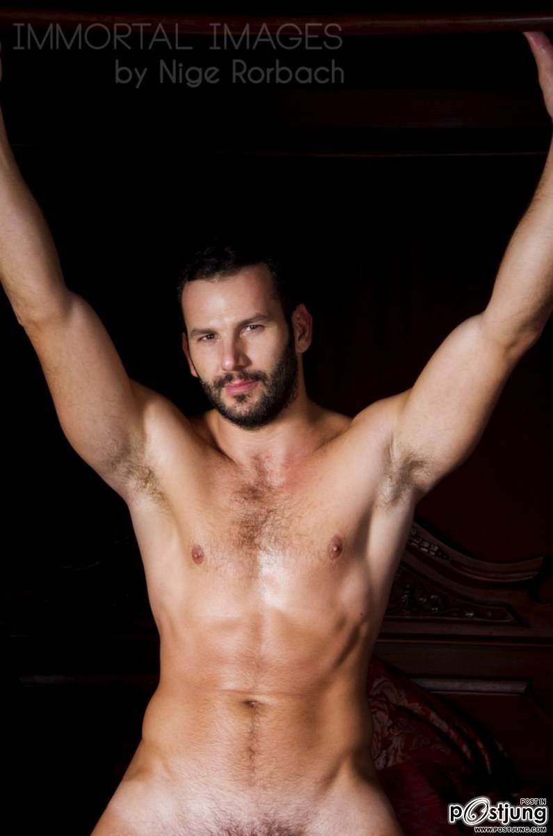 บ้ากล้าม วงแขน นม และเป้า08