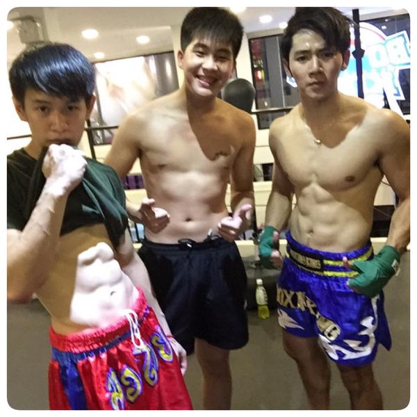 สุดหล่อรับวันหยุด