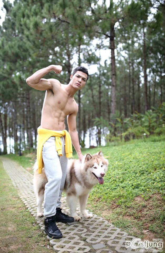 ชายมากมายหลายหีบ011