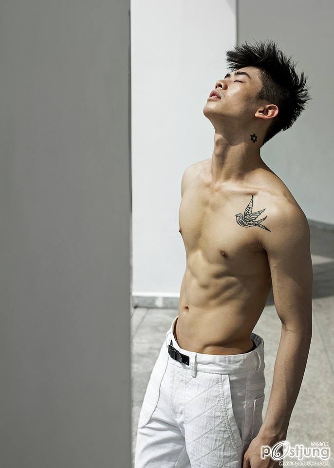 ชายมากมายหลายหีบ011