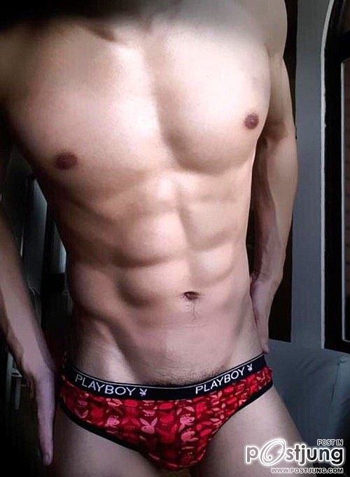 Mens in Red