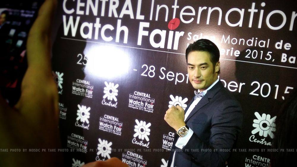 ใหม่ ดาวิกา & บอย ปกรณ์ @งาน central international watch fair 2015