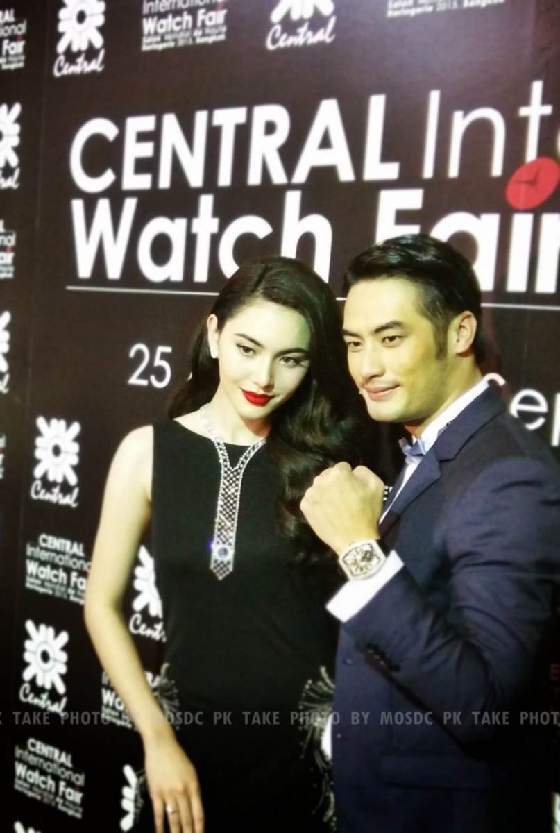 ใหม่ ดาวิกา & บอย ปกรณ์ @งาน central international watch fair 2015