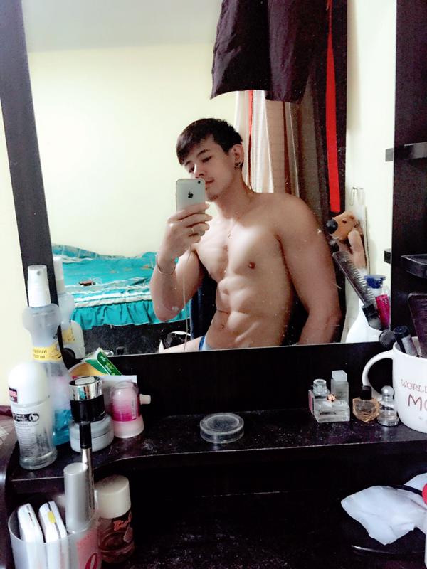 พักสายตากับหนุ่มๆ