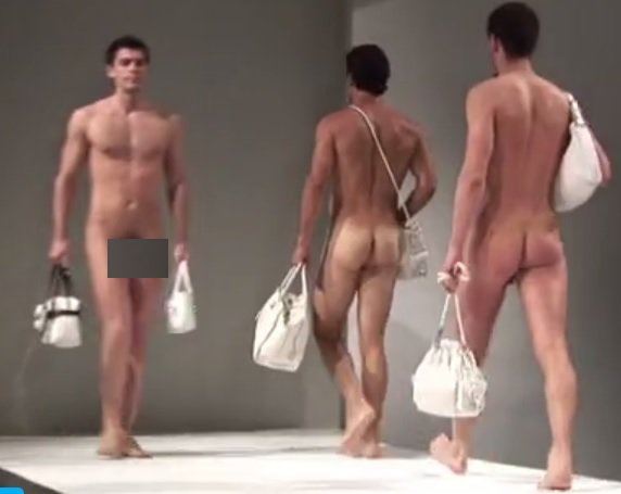 แฟชั่นสะท้านโลก! Madrid Fashion Show Features Naked Male Models..!!