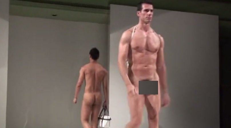 แฟชั่นสะท้านโลก! Madrid Fashion Show Features Naked Male Models..!!