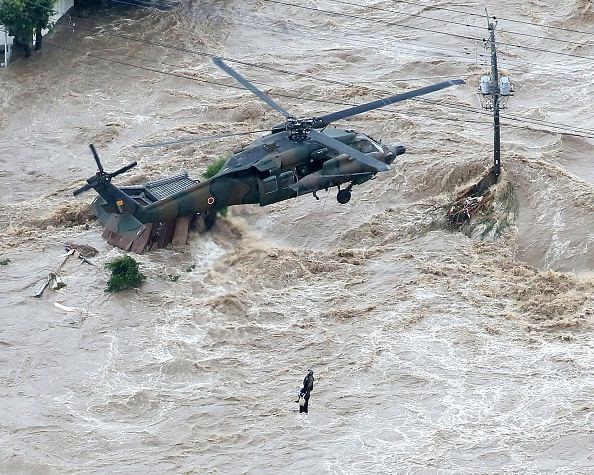 ประมวลภาพพายุไต้ฝุ่น"เอตาว’"ถล่มตอนกลางและตะวันออกของญี่ปุ่น เสียหายหนัก วันที่ 10-9-2015