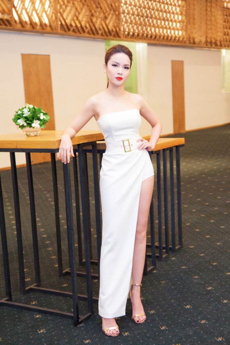 Ruby Yến Trang is pretty in event