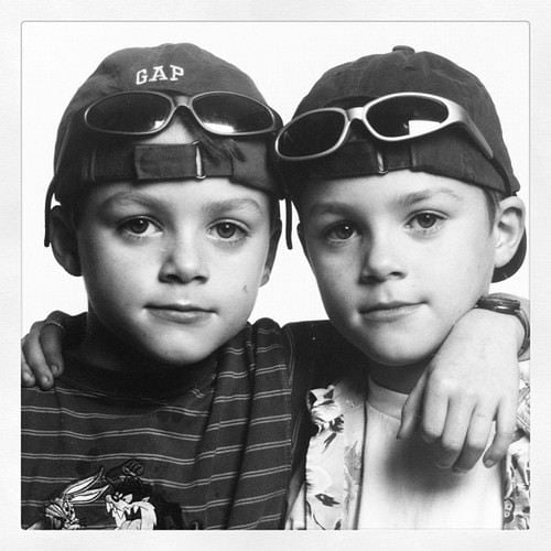 แฝดสุดหล่อ Jack and Finn Harries