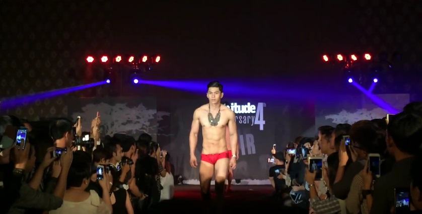 ซูมเข้าไปใกล้ๆ นายแบบไทย งานAttitude Party