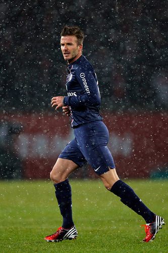 David Beckham มองด้านหลังยังเซ็กซี่