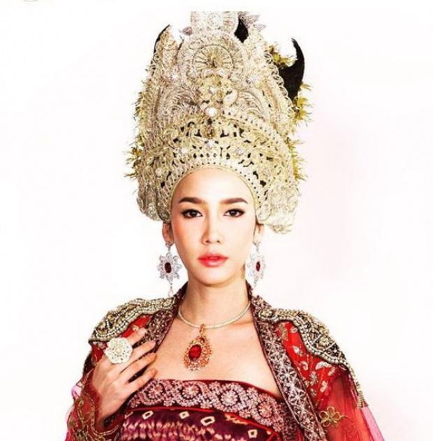 10 ภาพคัดเน้นๆ อั้ม พัชราภา สวย อลังกาลใน ’เพลิงพระนาง’