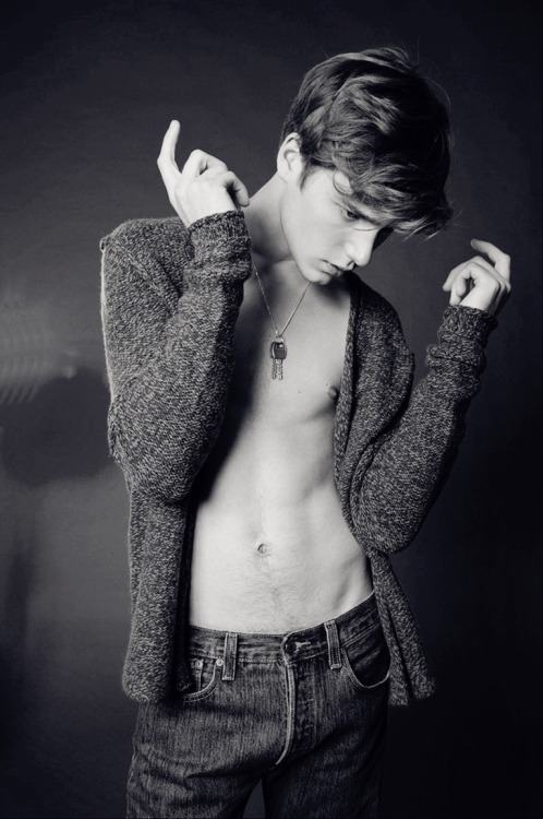 2 iN 1 No.24 ซิกแพ็คแน่นๆ ปะทะเป้าเน้นๆ