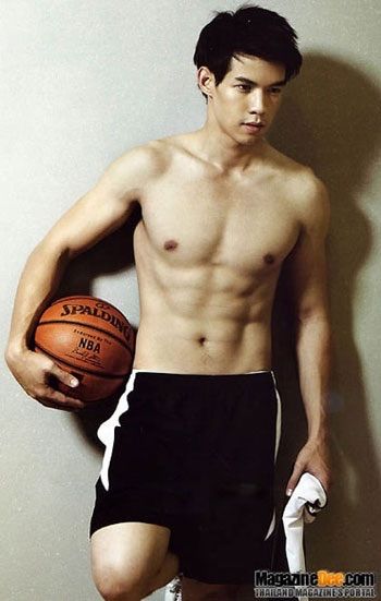 ดาราหล่อเข้ม