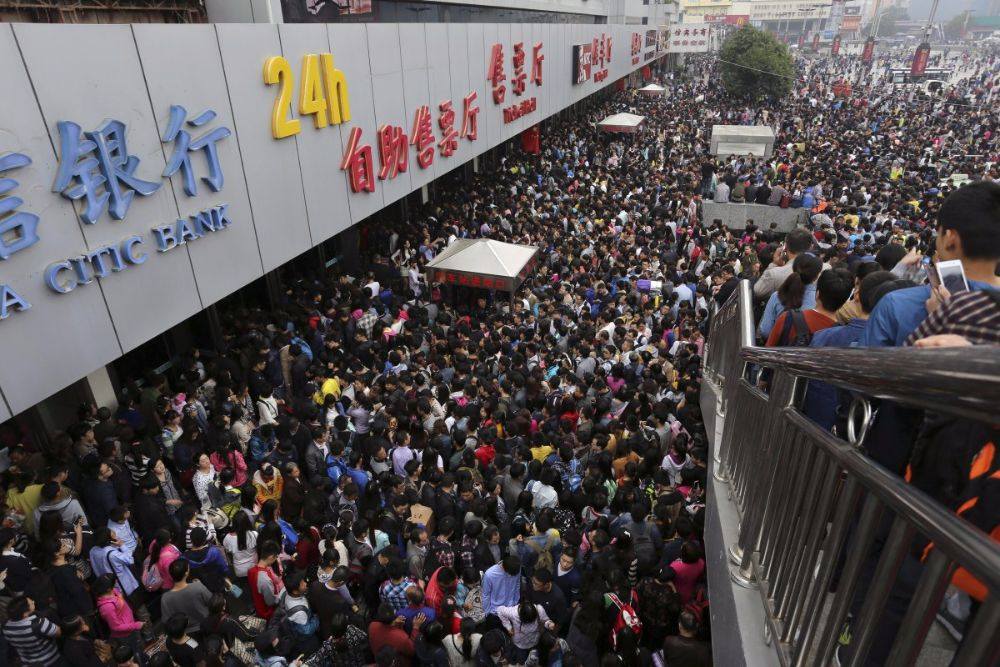 เห็นภาพเหล่านี้ เชื่อแล้ว ! ประเทศจีน ประชากรหนาแน่นจริงๆ