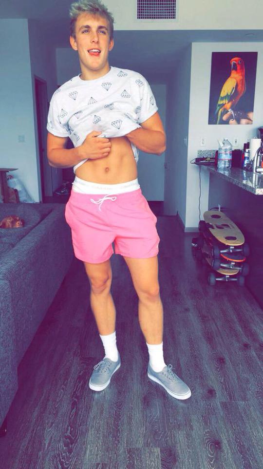 Jake Paul หล่อน่ารัก สุดเกรียนตัวน้อง