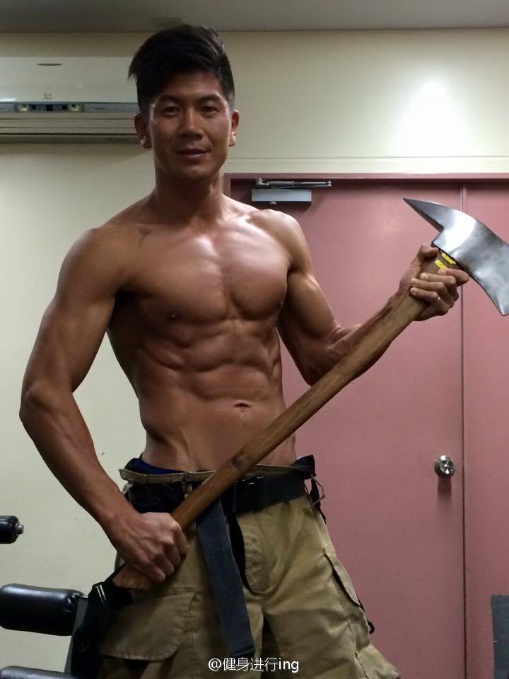 บ้า/ผช.ถอดเสื้อ025