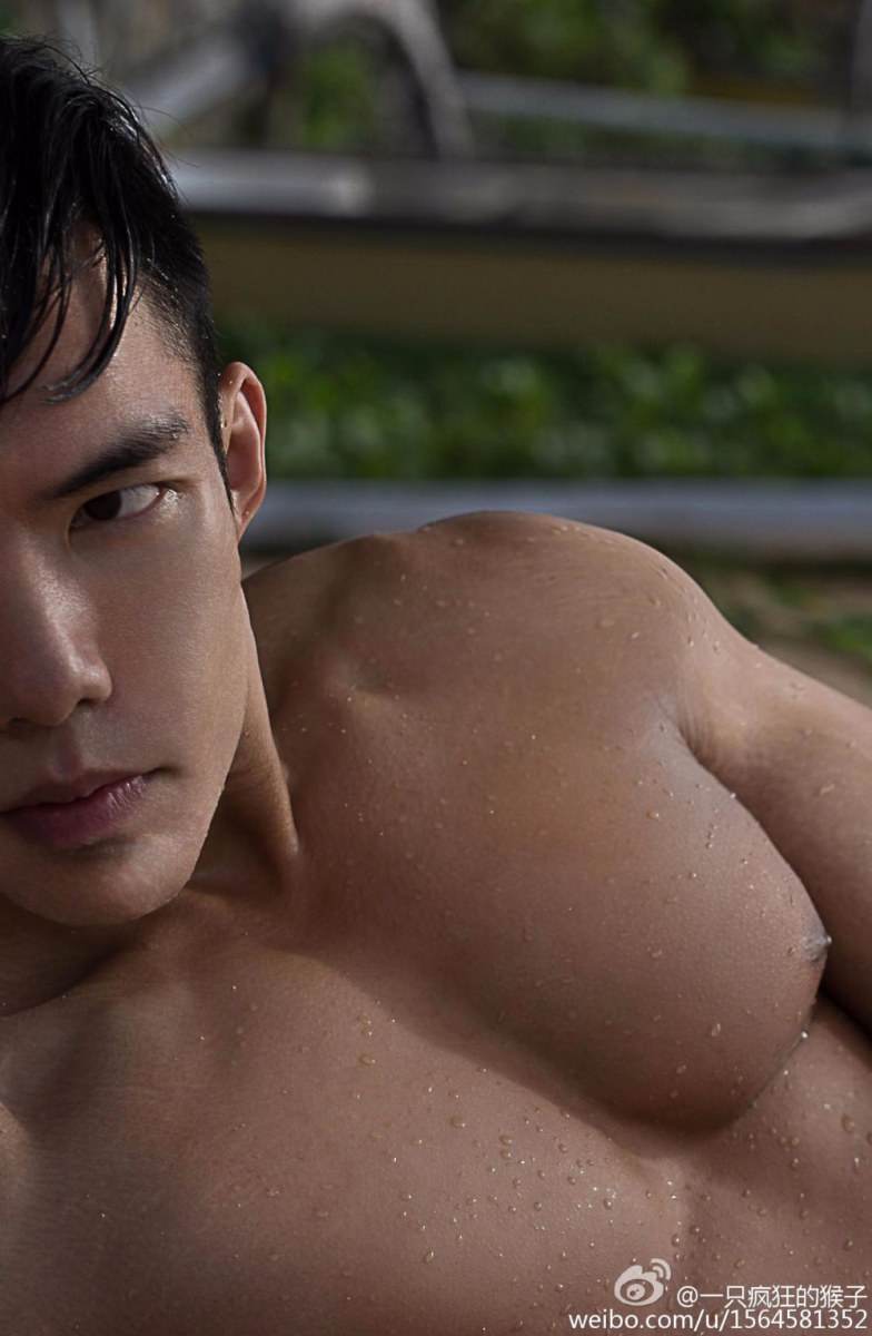 บ้า/ผช.ถอดเสื้อ025