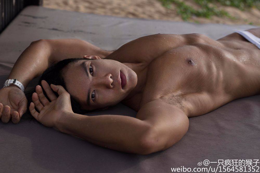 บ้า/ผช.ถอดเสื้อ025