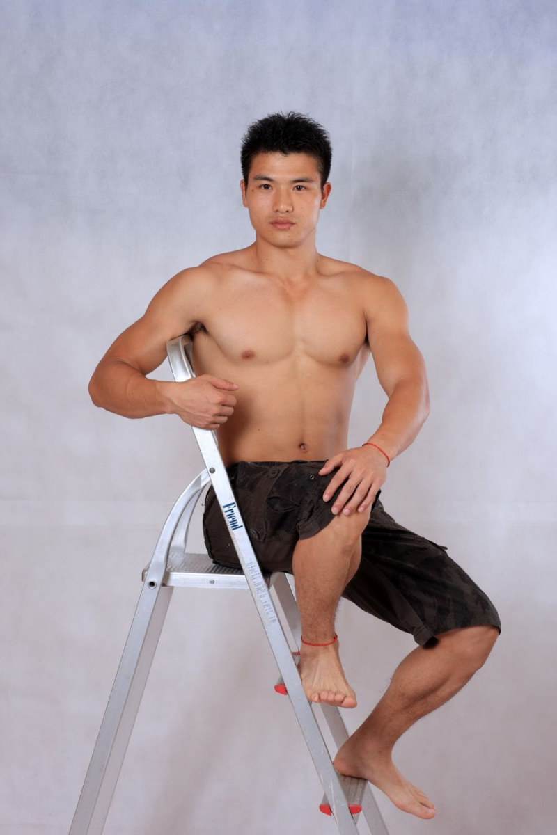 บ้ากล้าม วงแขน เลียซิๆ