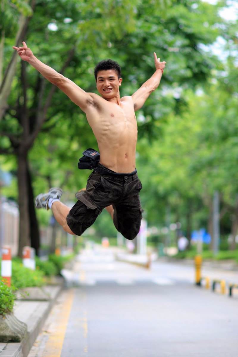 บ้ากล้าม วงแขน เลียซิๆ