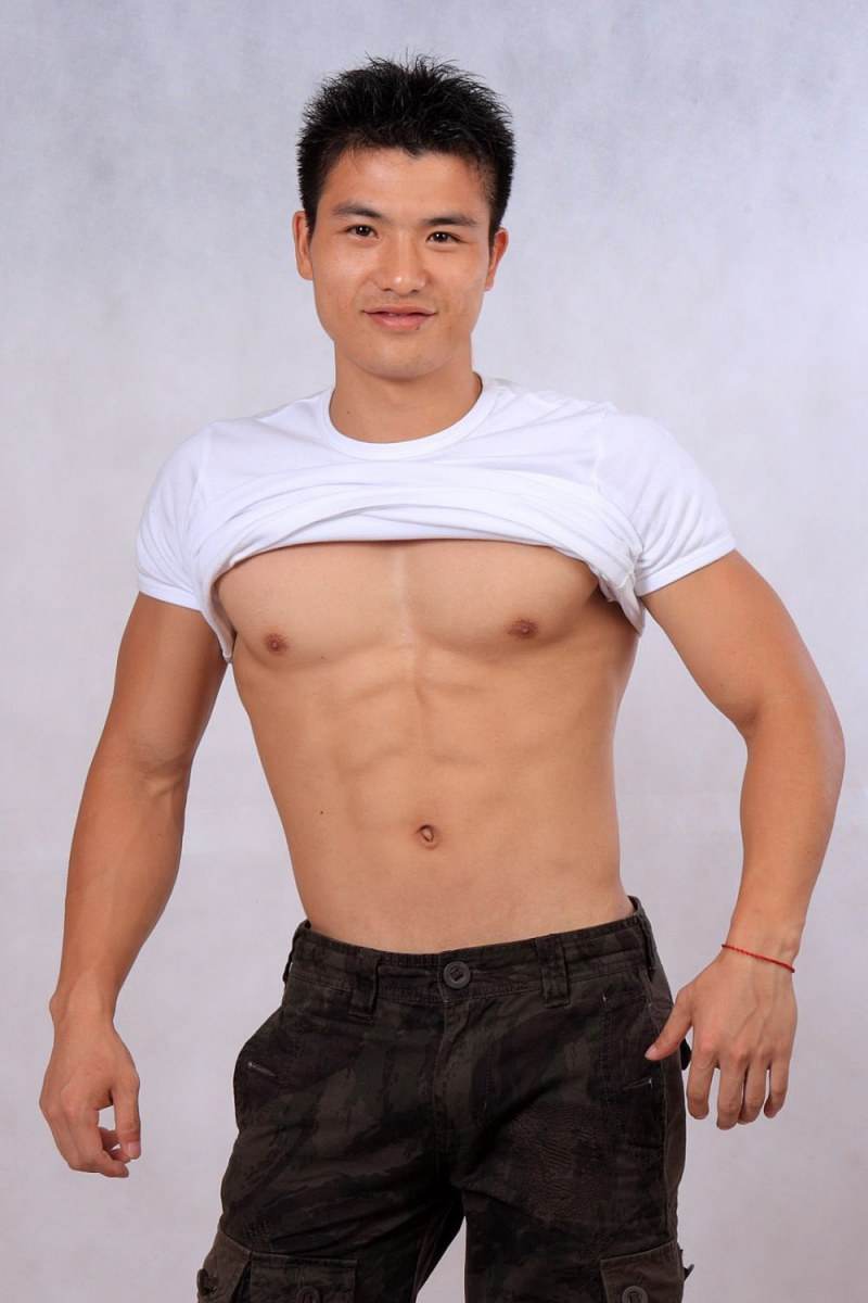 บ้ากล้าม วงแขน เลียซิๆ