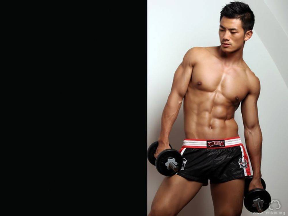 ถอดโชว์เรือนร่าง 854