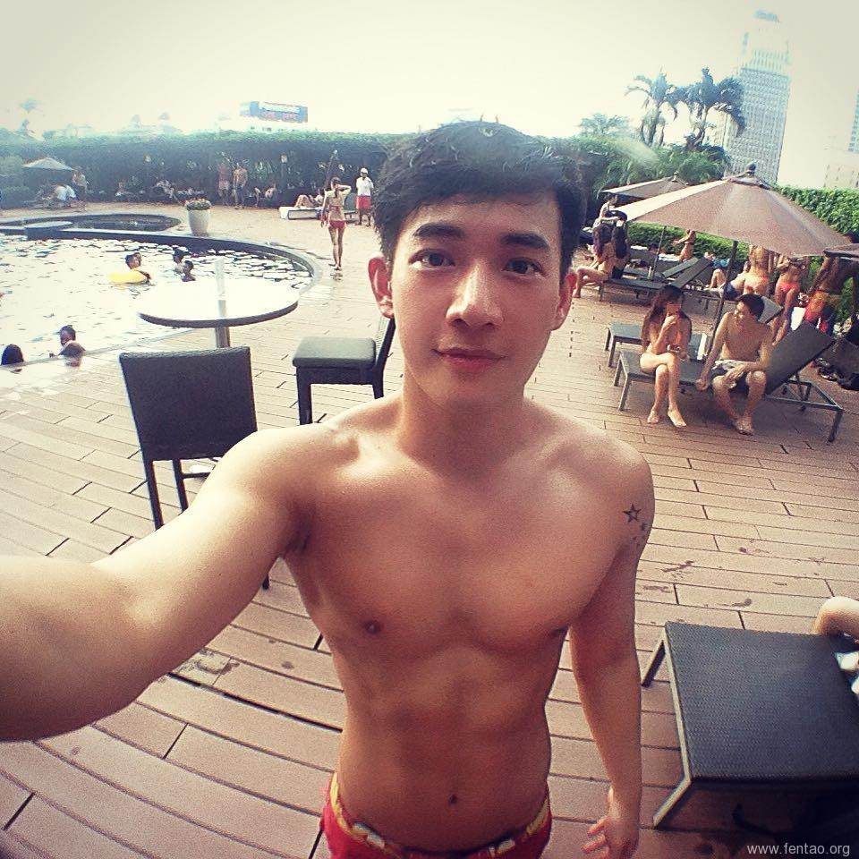 ถอดโชว์เรือนร่าง 858